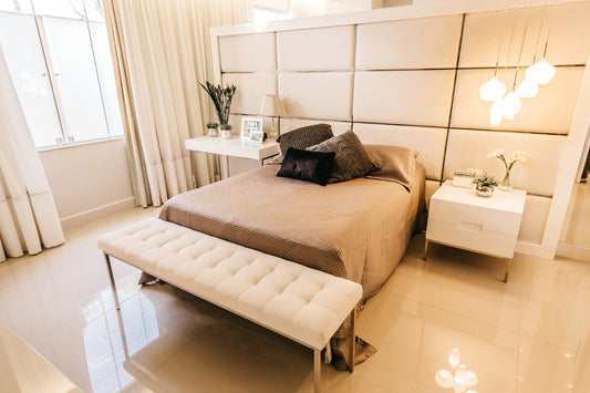 Which Toronto Showroom Has Italian Bedroom Furniture Sets?