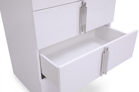 Maximizing Space: Functional and Stylish Dressers and Chests for Modern Bedrooms