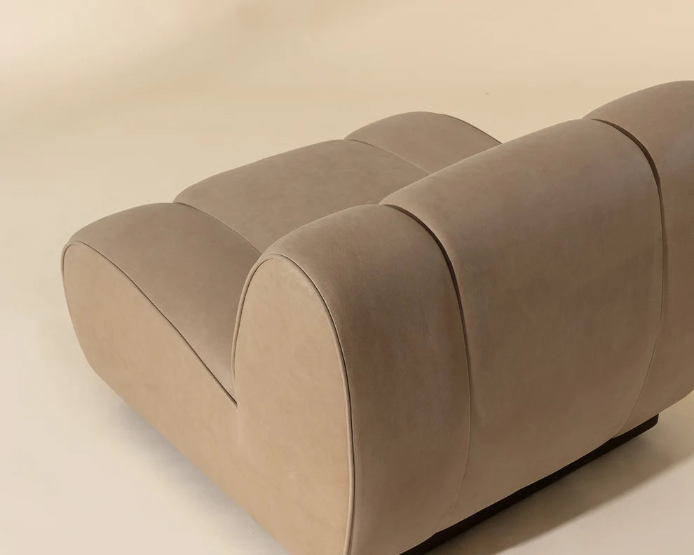 SP - BLAISE SWIVEL LOUNGE CHAIR