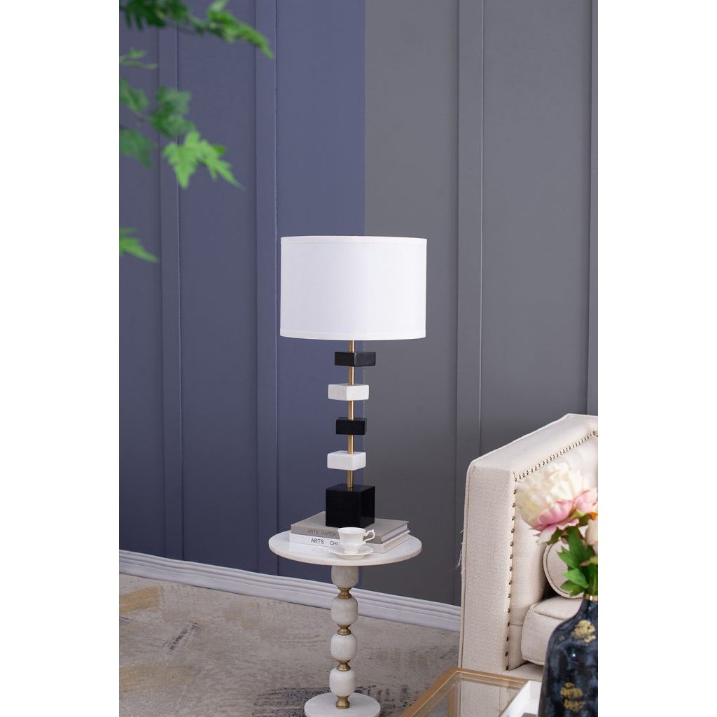 AB - TABLE LAMP