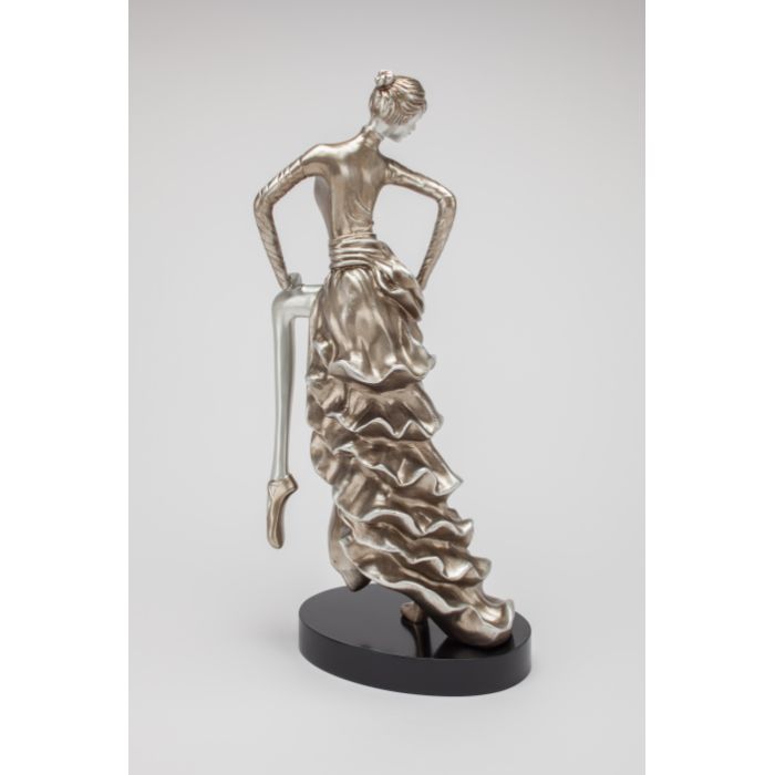 AM -  LADY IN STYLE SCULPTURE