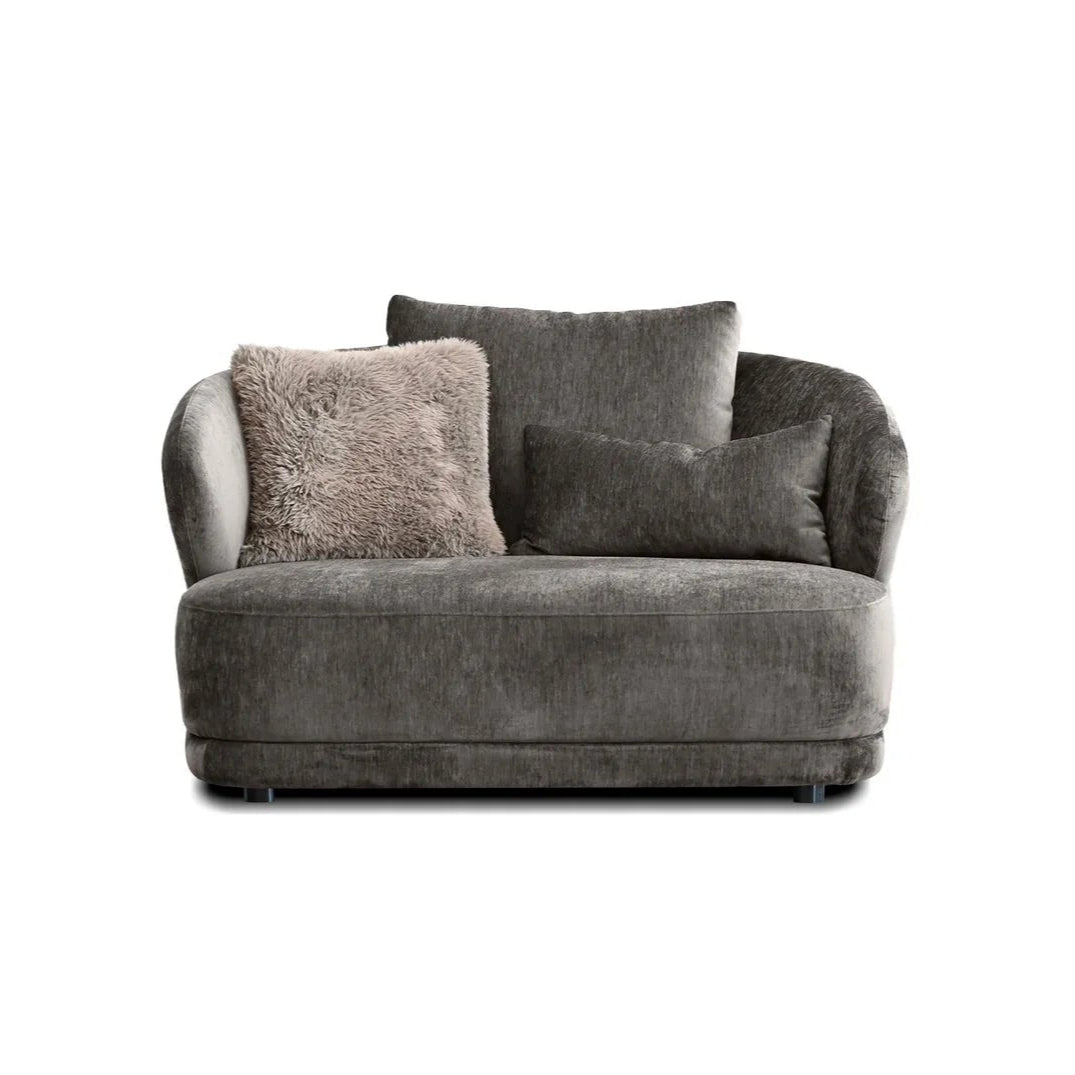 MB - VOLTAIRE LOUNGE CHAIR