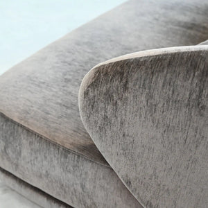 MB - VOLTAIRE LOUNGE CHAIR