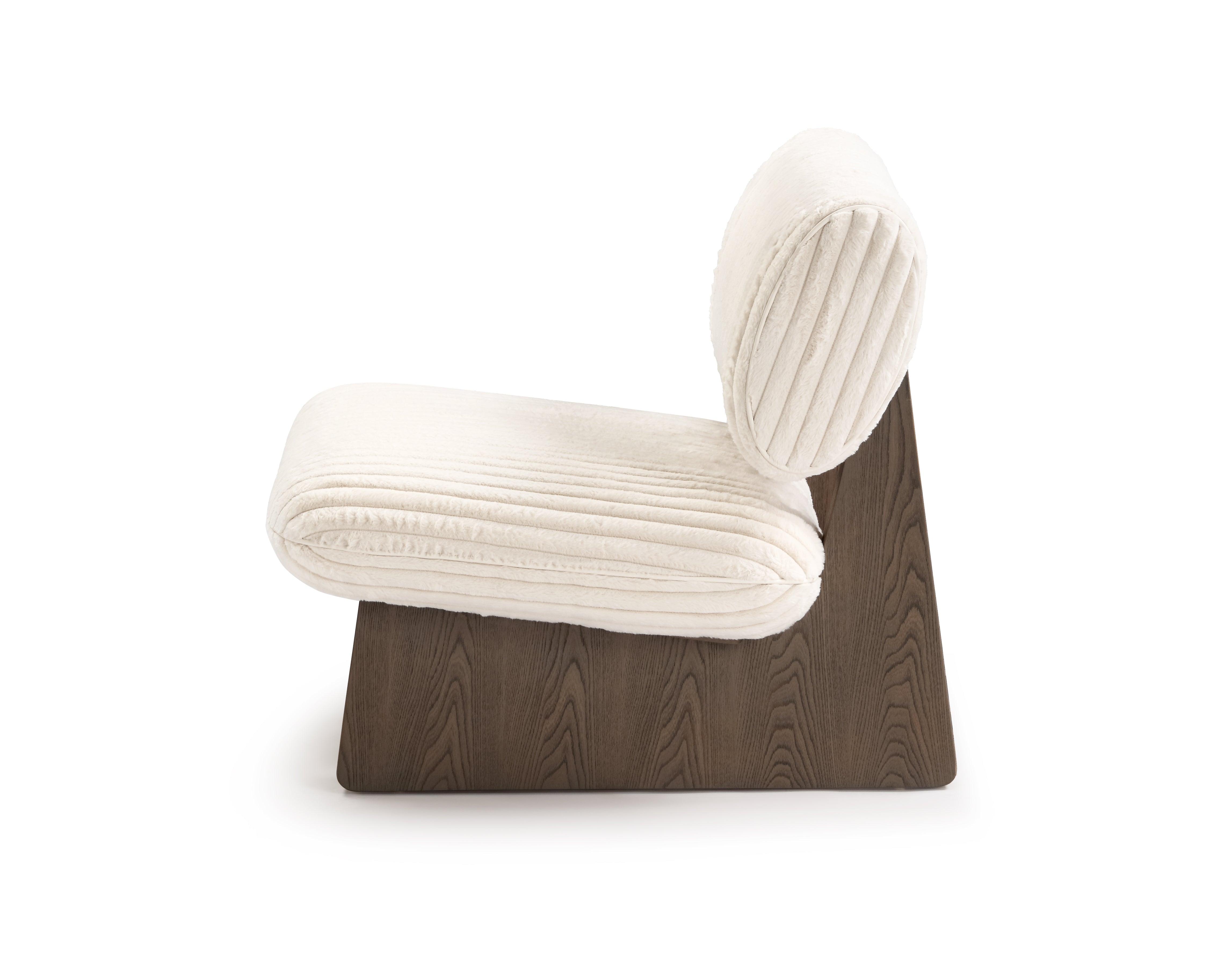 DB - PLUSH ACCENT CHAIR