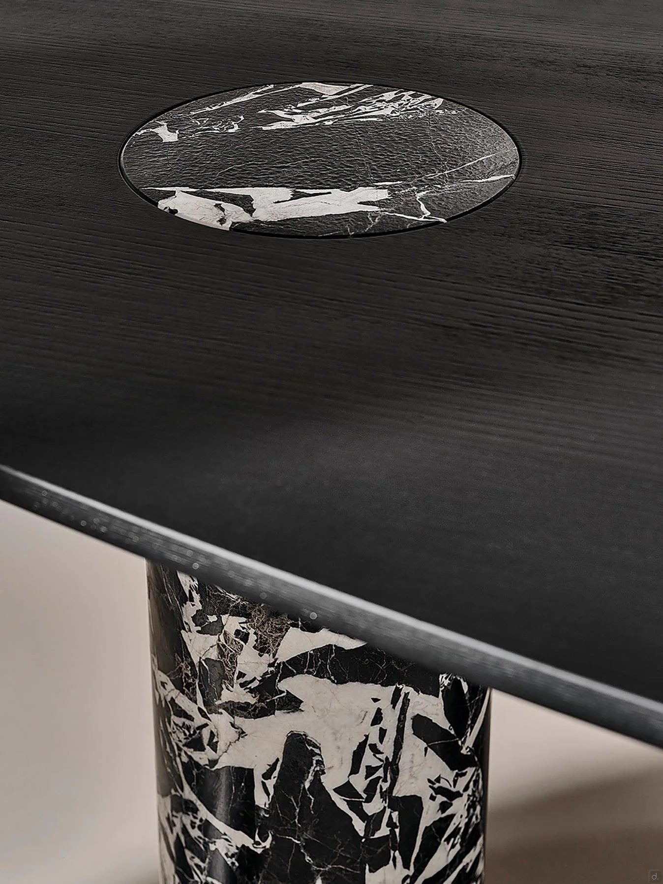 DB-ORION DINING TABLE