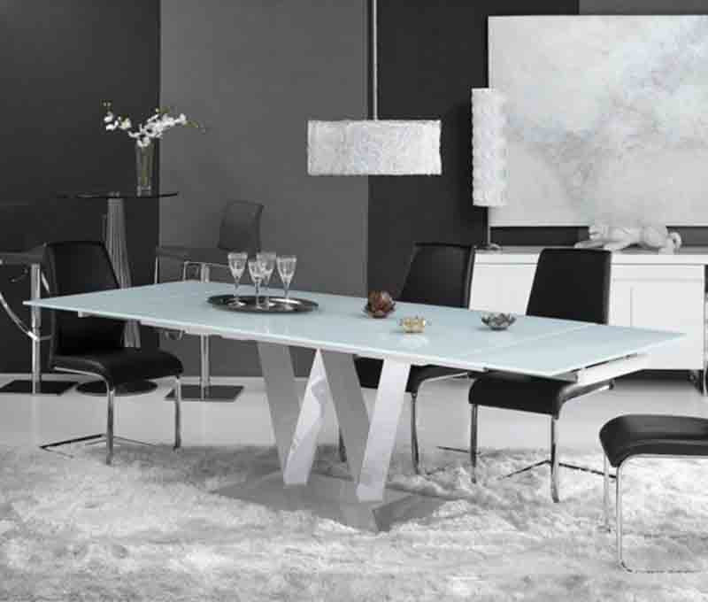 BL - VICKY DINING TABLE